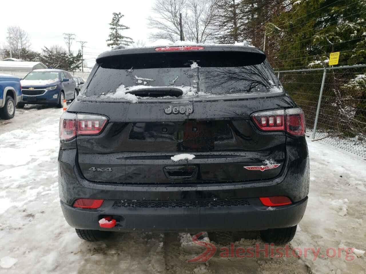 3C4NJDDBXKT690674 2019 JEEP COMPASS