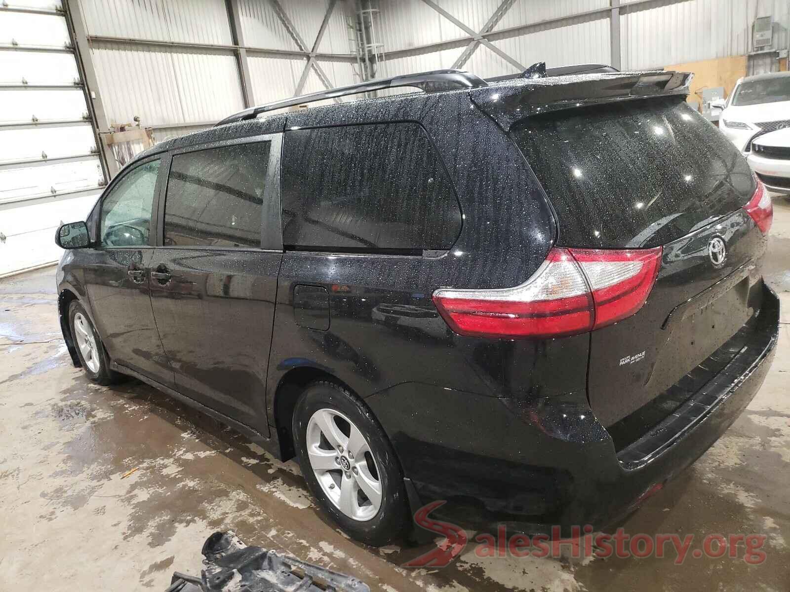 5TDKZ3DC3JS923382 2018 TOYOTA SIENNA