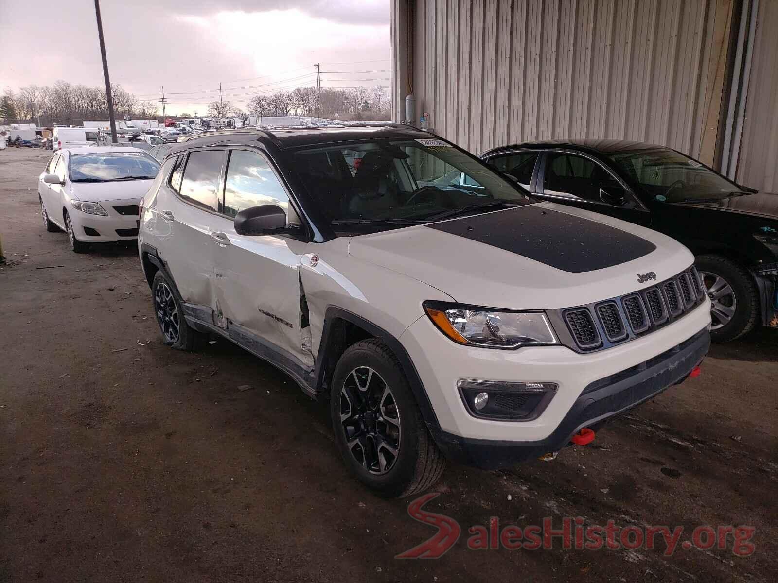 3C4NJDDB9KT622527 2019 JEEP COMPASS