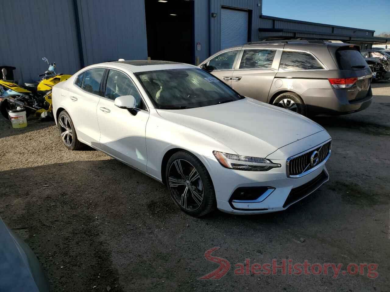 7JR102TL1MG123052 2021 VOLVO S60