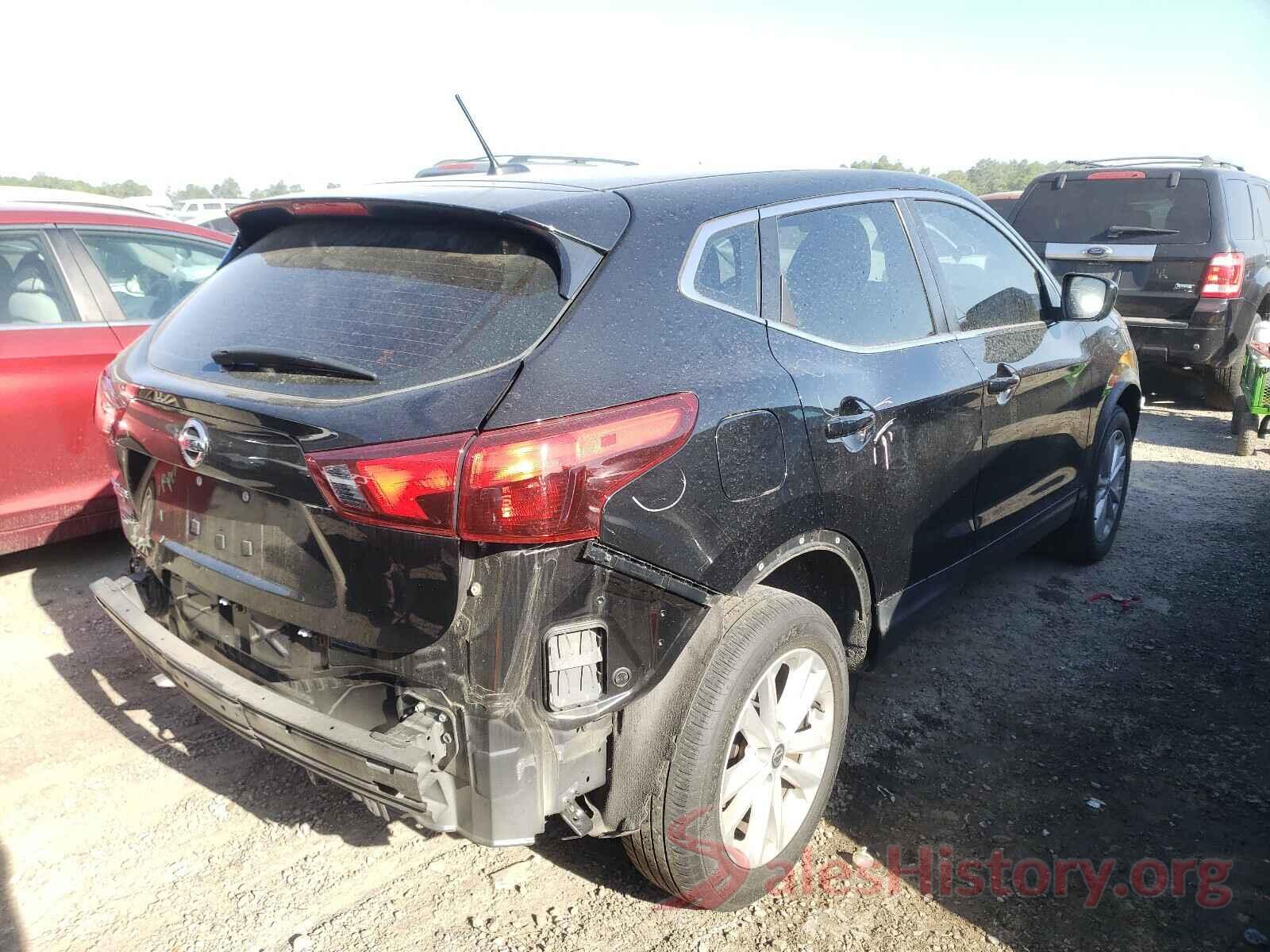 JN1BJ1CP8JW103205 2018 NISSAN ROGUE