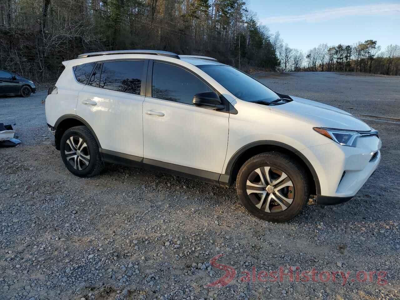 JTMZFREV7HJ700652 2017 TOYOTA RAV4