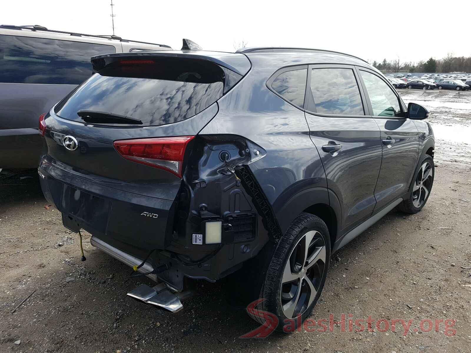 KM8J3CA28JU681754 2018 HYUNDAI TUCSON