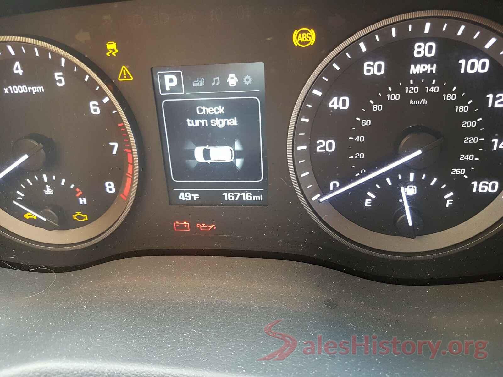 KM8J3CA28JU681754 2018 HYUNDAI TUCSON