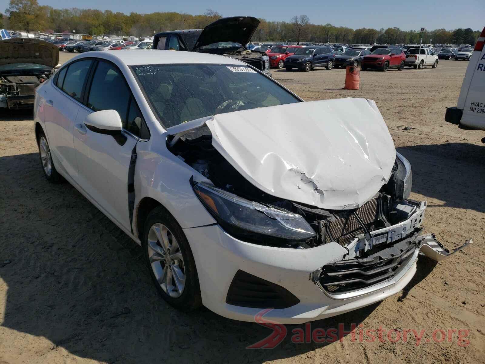 1G1BE5SMXK7109401 2019 CHEVROLET CRUZE