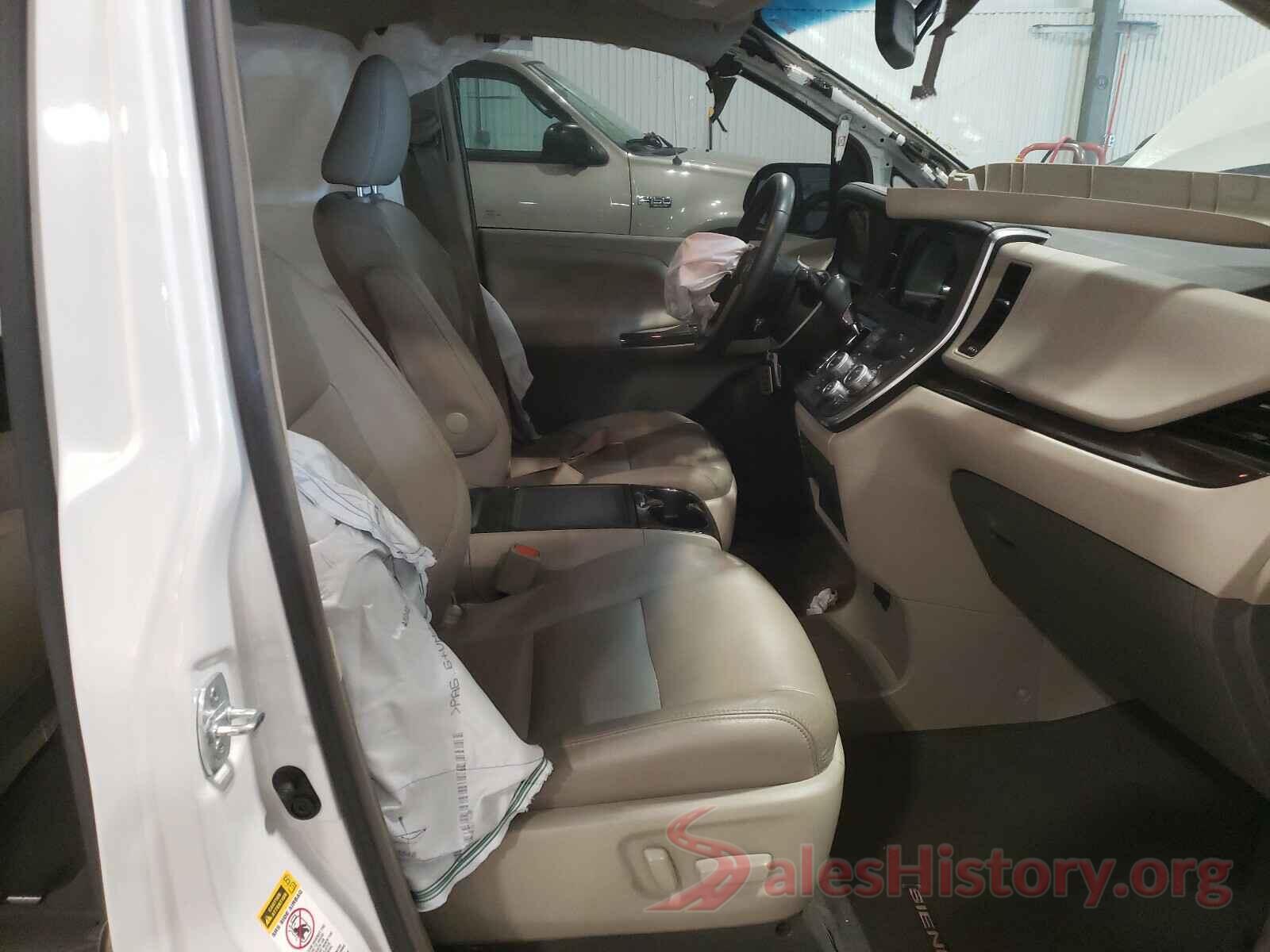 5TDYZ3DCXHS780063 2017 TOYOTA SIENNA