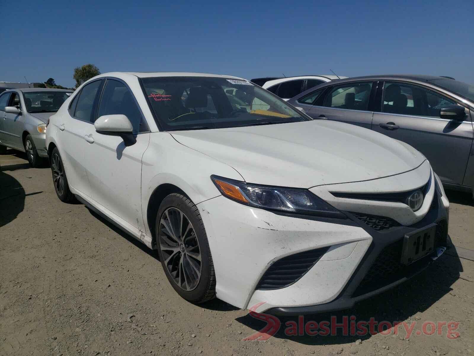 JTNB11HK3J3032499 2018 TOYOTA CAMRY