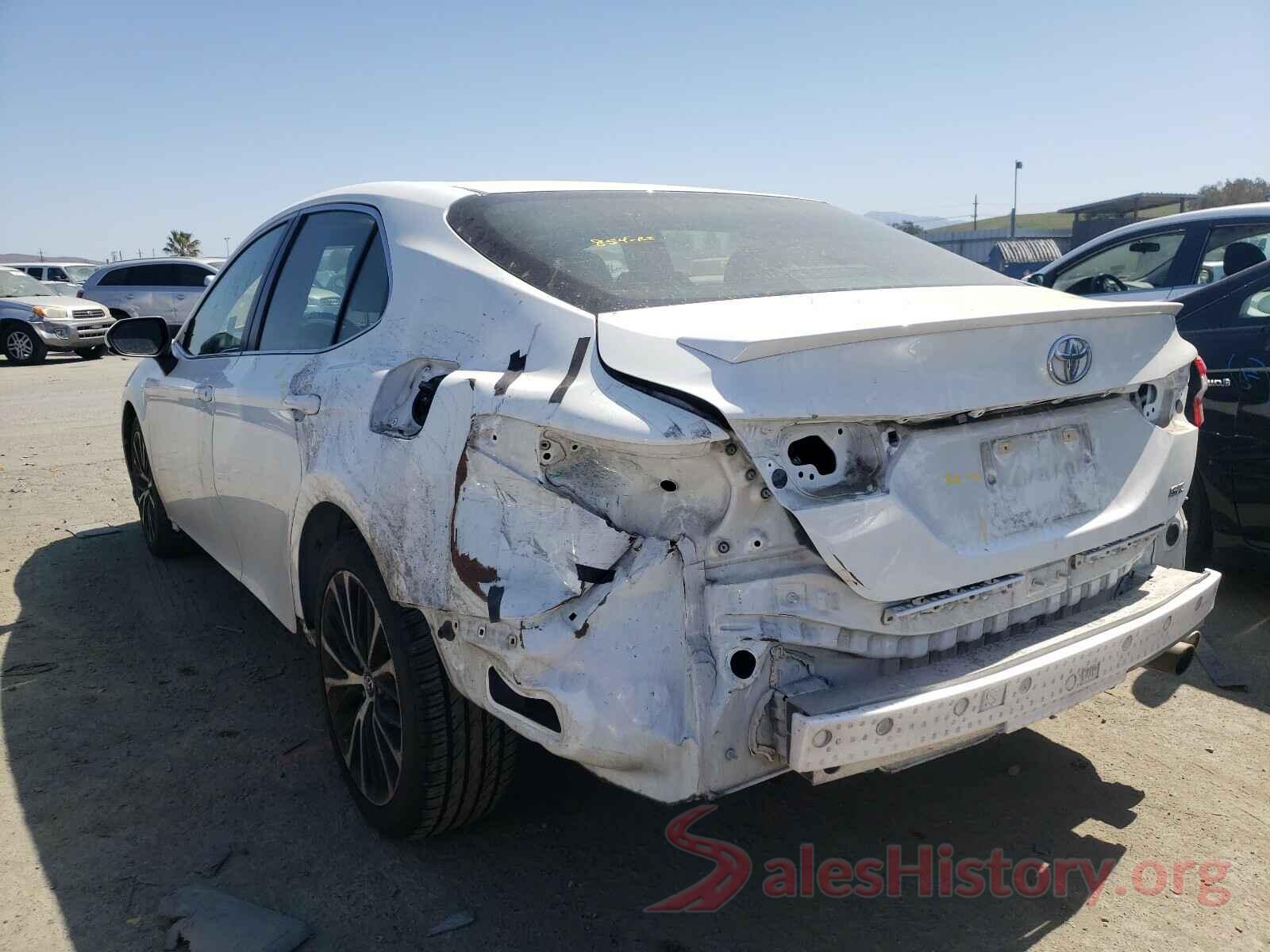 JTNB11HK3J3032499 2018 TOYOTA CAMRY