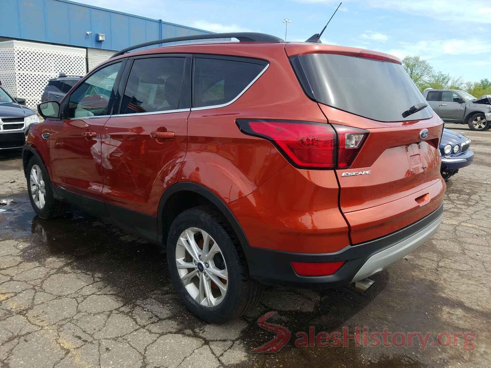 1FMCU9HD1KUA77674 2019 FORD ESCAPE