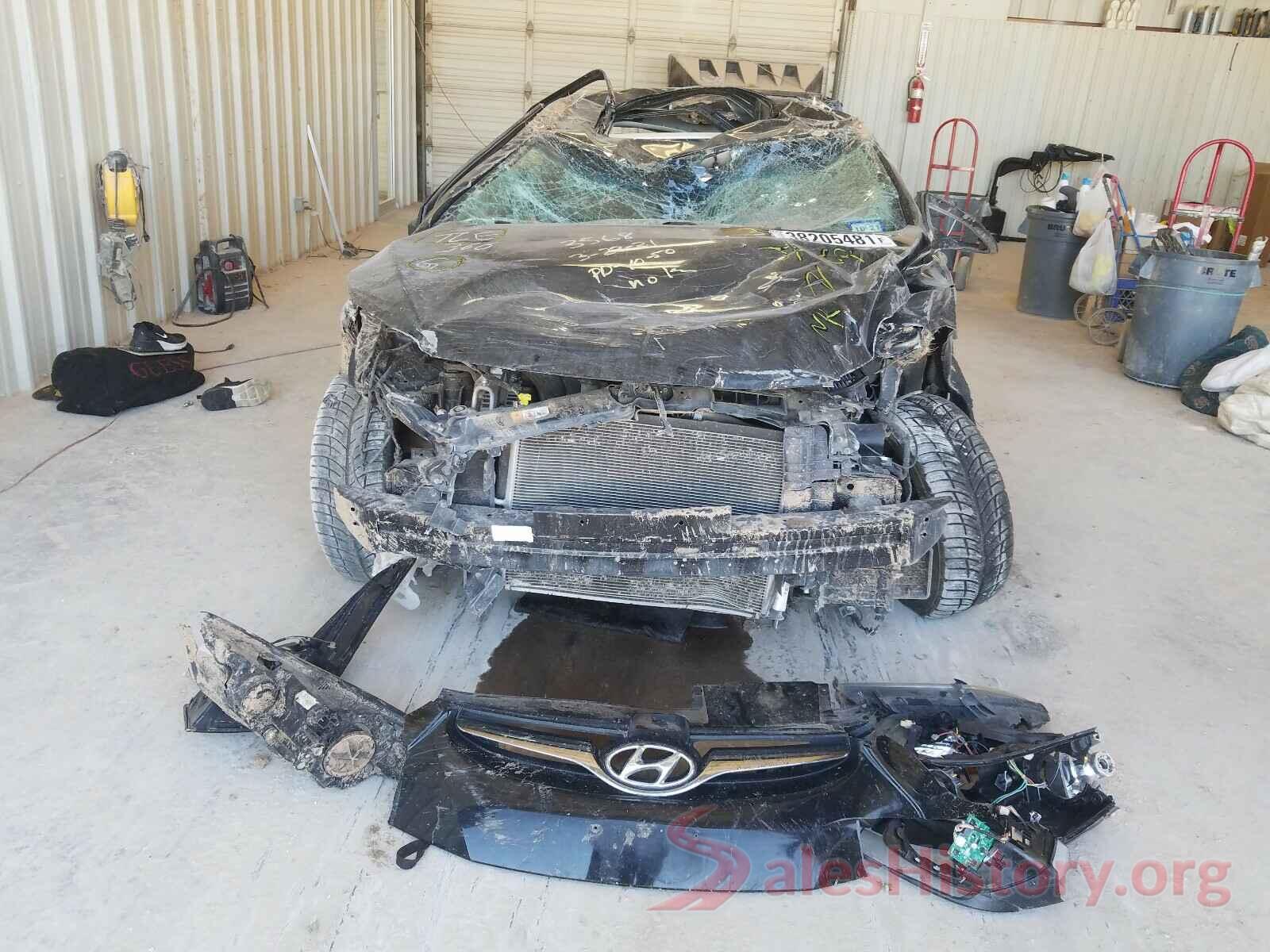 5NPDH4AE6GH653568 2016 HYUNDAI ELANTRA