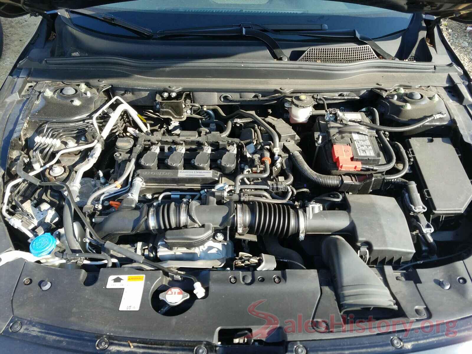 1HGCV1F41JA082395 2018 HONDA ACCORD