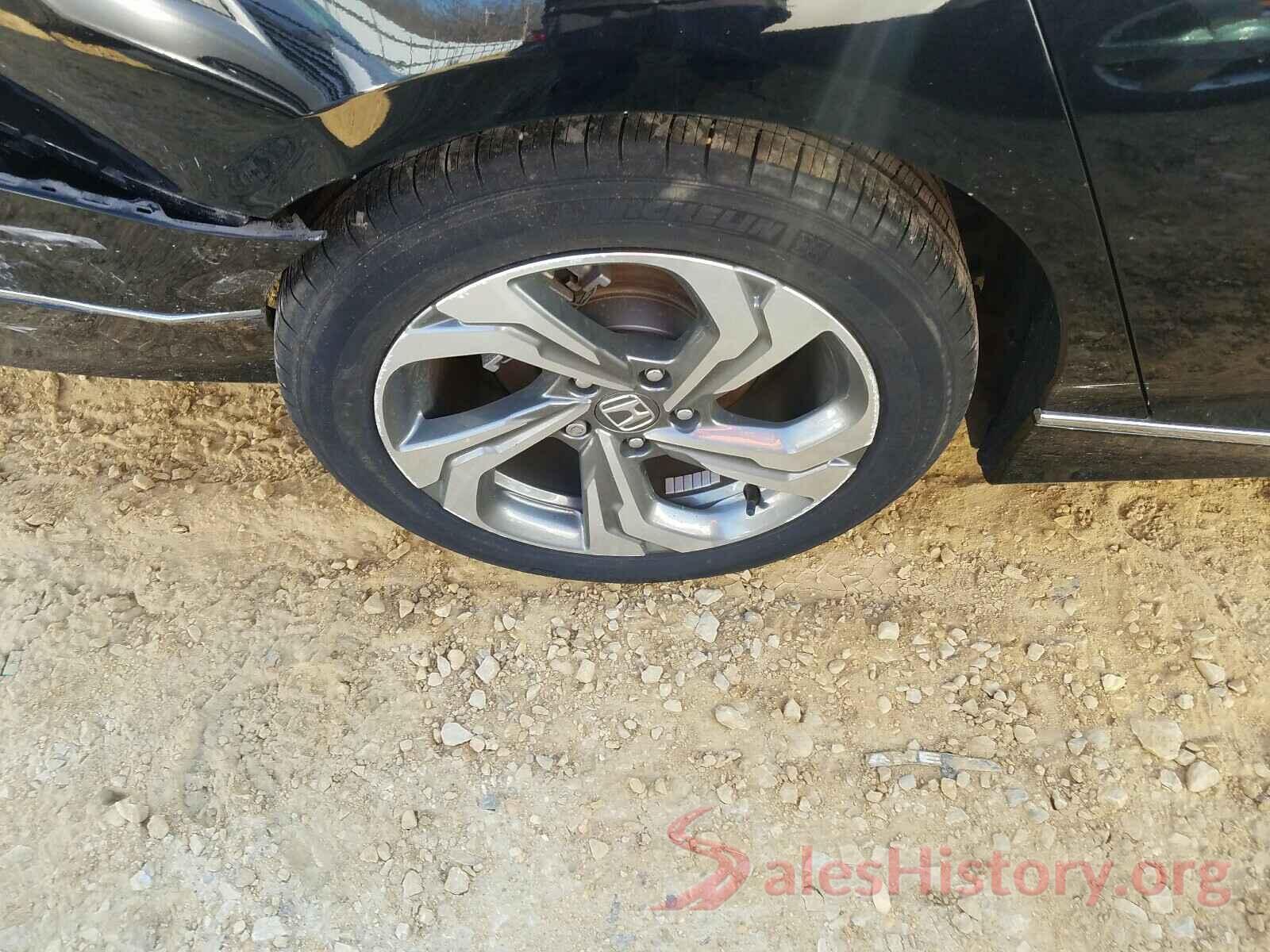 1HGCV1F41JA082395 2018 HONDA ACCORD