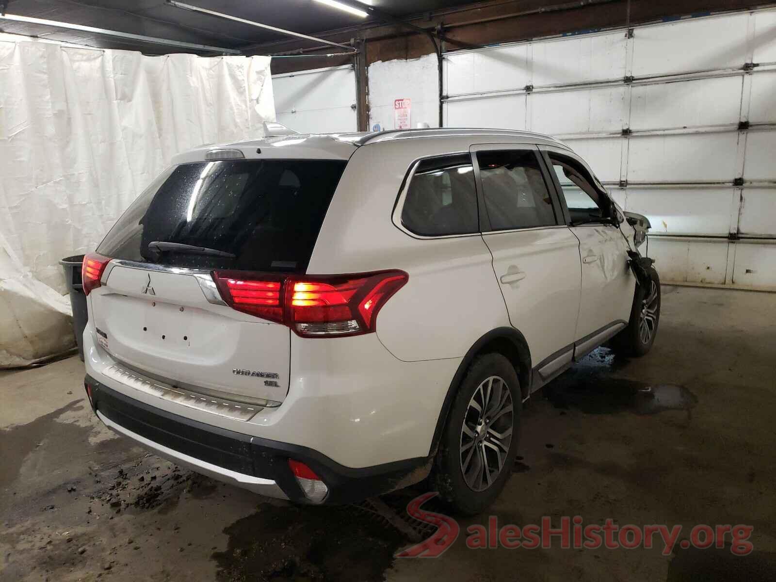 JA4AZ3A3XJZ012426 2018 MITSUBISHI OUTLANDER