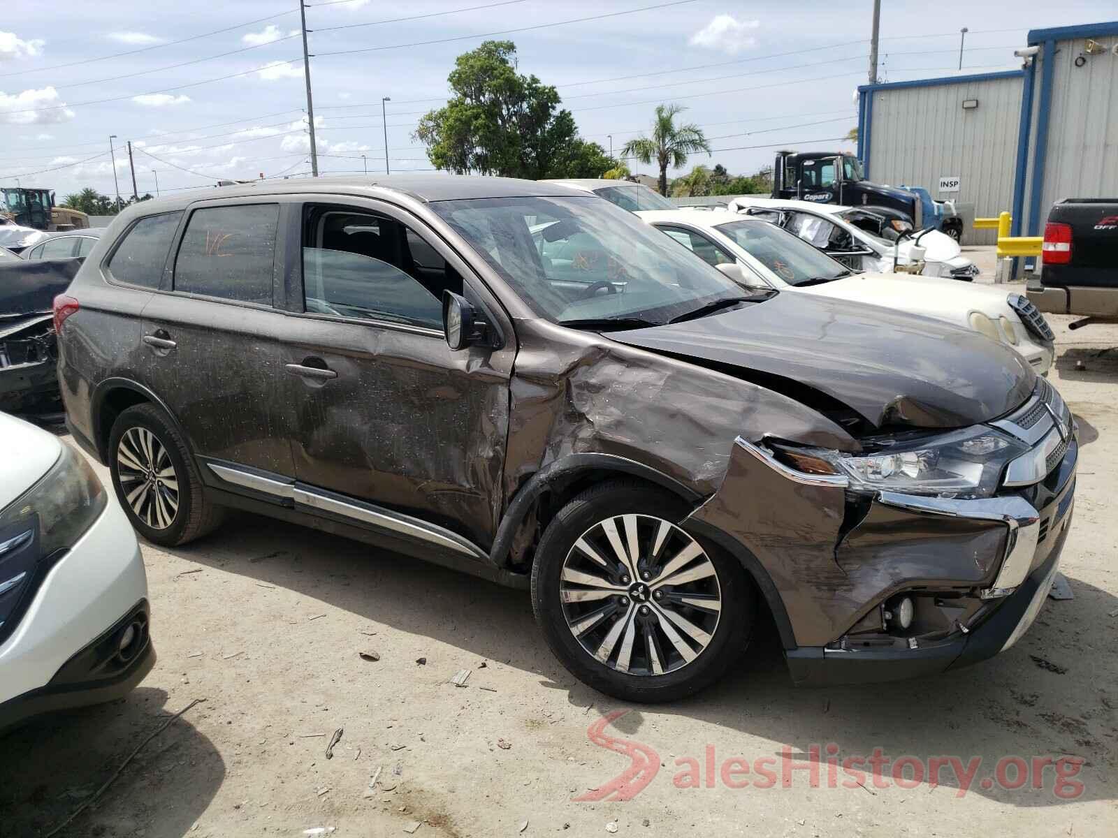 JA4AD2A34KZ021570 2019 MITSUBISHI OUTLANDER