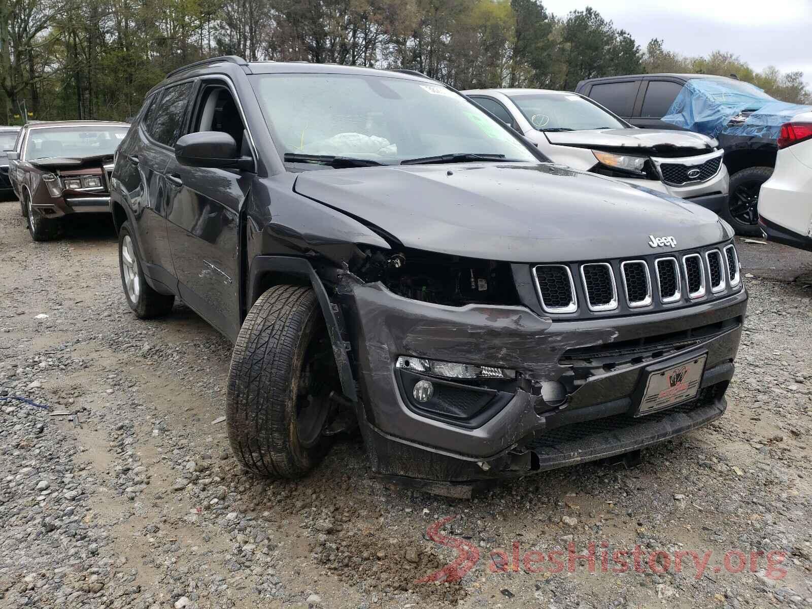 3C4NJCBB4JT293232 2018 JEEP COMPASS