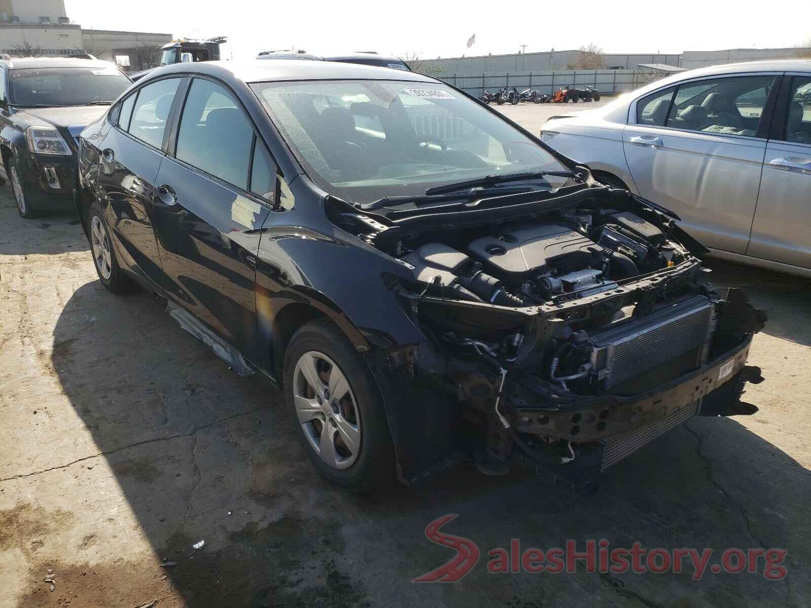 1G1BC5SM8J7215477 2018 CHEVROLET CRUZE