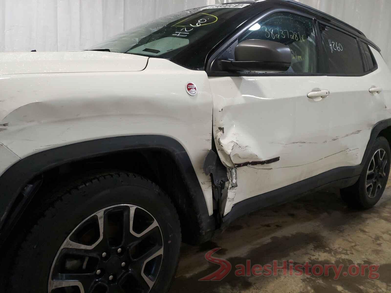 3C4NJDDBXKT744782 2019 JEEP COMPASS