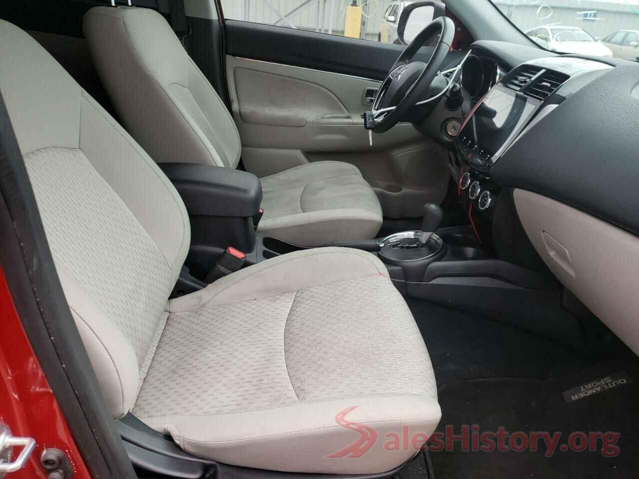 JA4AP3AU2HZ027592 2017 MITSUBISHI OUTLANDER