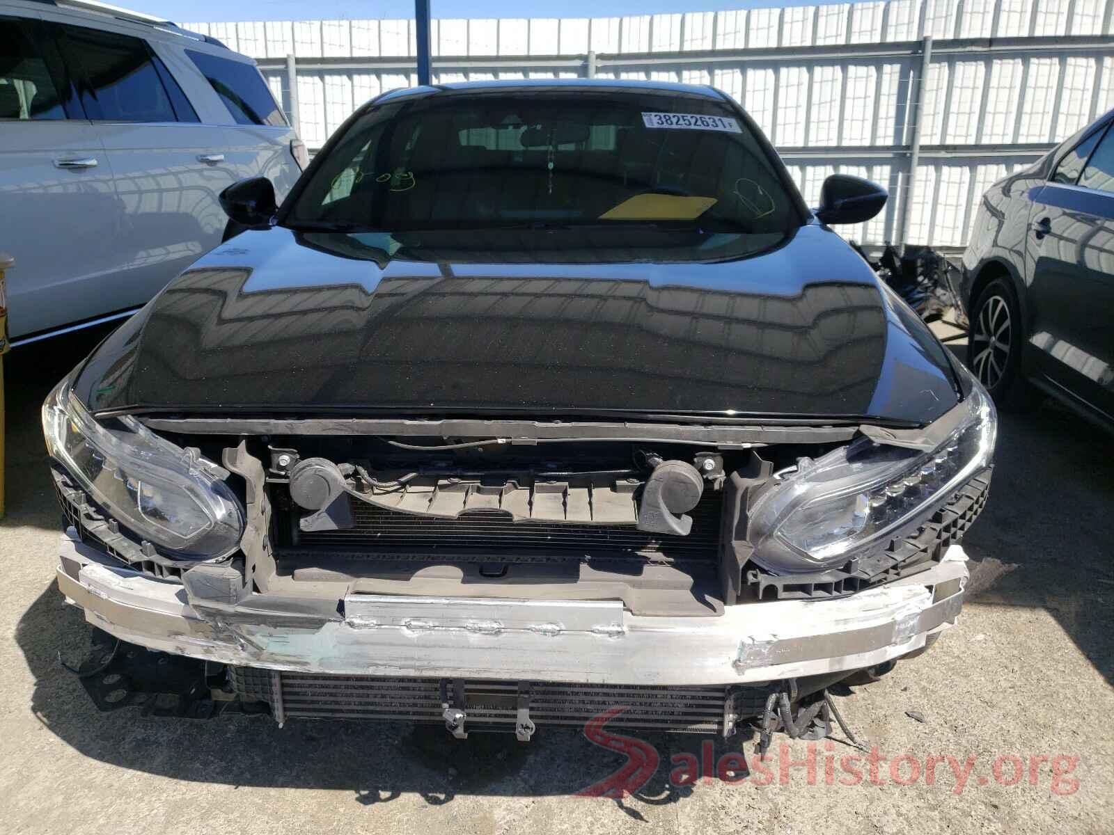 1HGCV1F37JA053684 2018 HONDA ACCORD