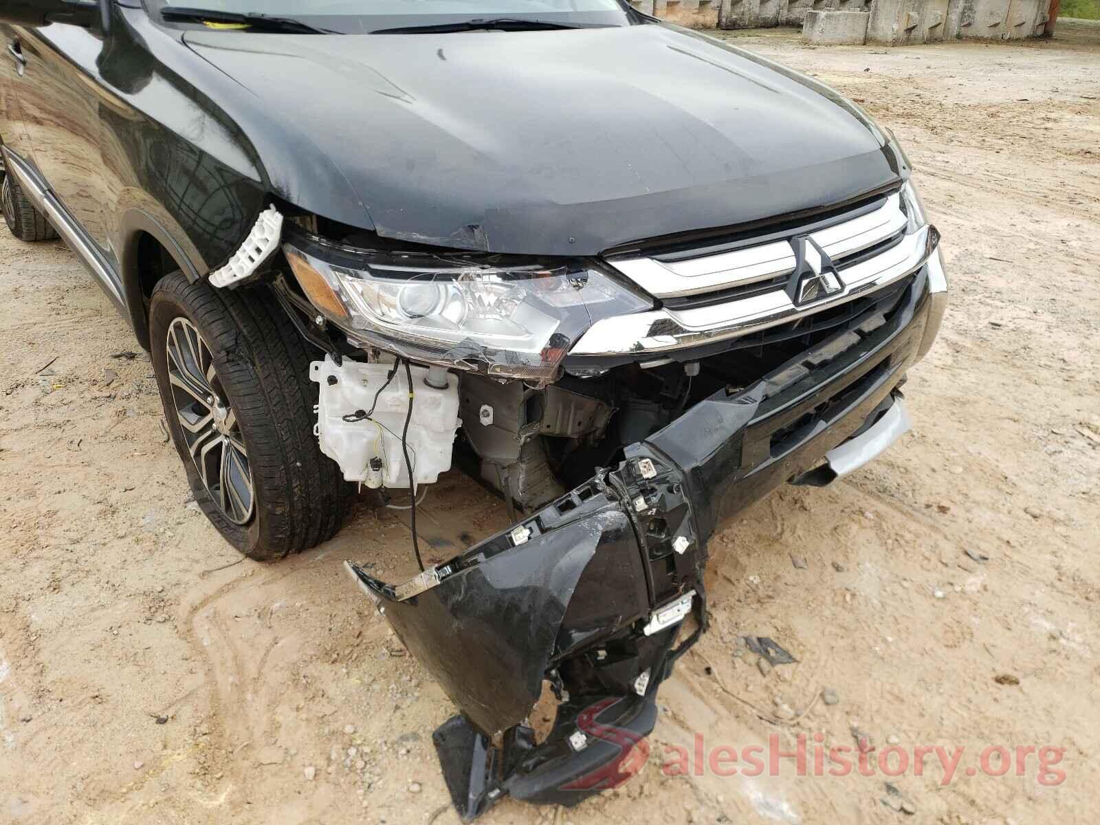 JA4AD3A38JZ011645 2018 MITSUBISHI OUTLANDER