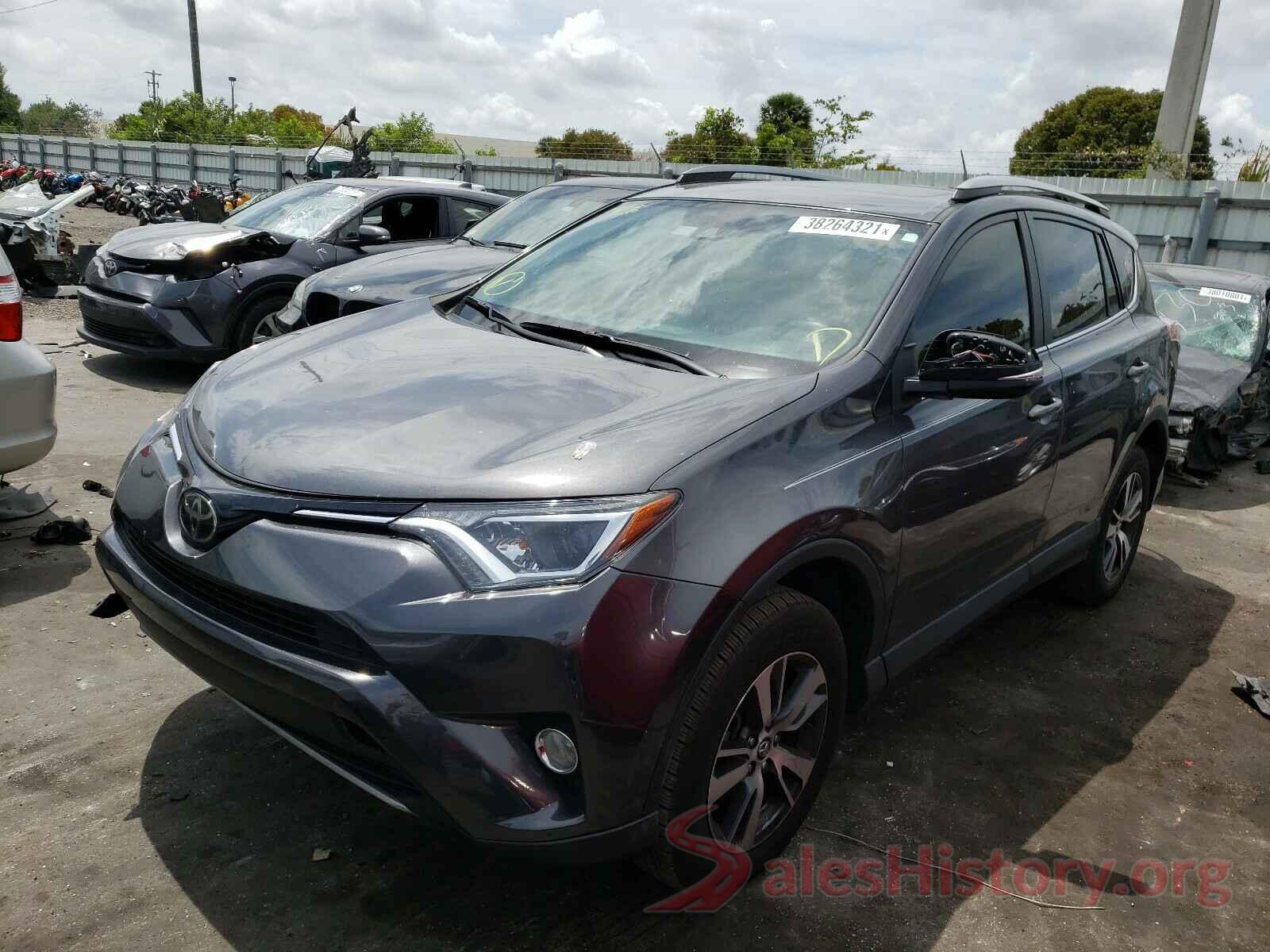 2T3WFREV2JW488639 2018 TOYOTA RAV4