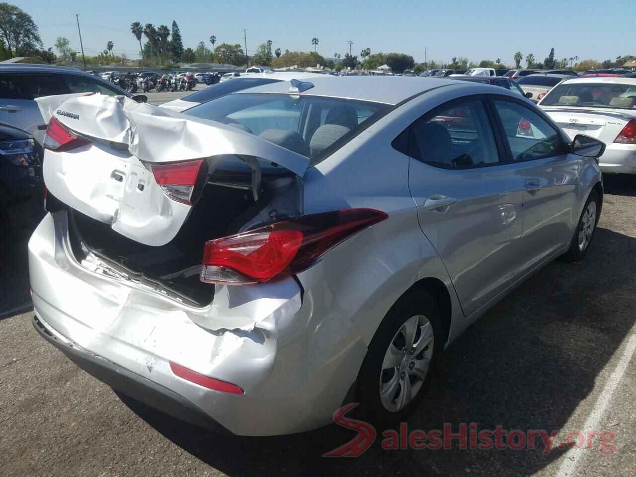 5NPDH4AE7GH732327 2016 HYUNDAI ELANTRA