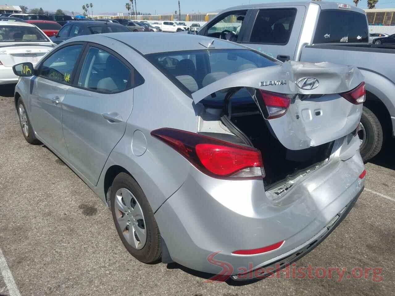 5NPDH4AE7GH732327 2016 HYUNDAI ELANTRA