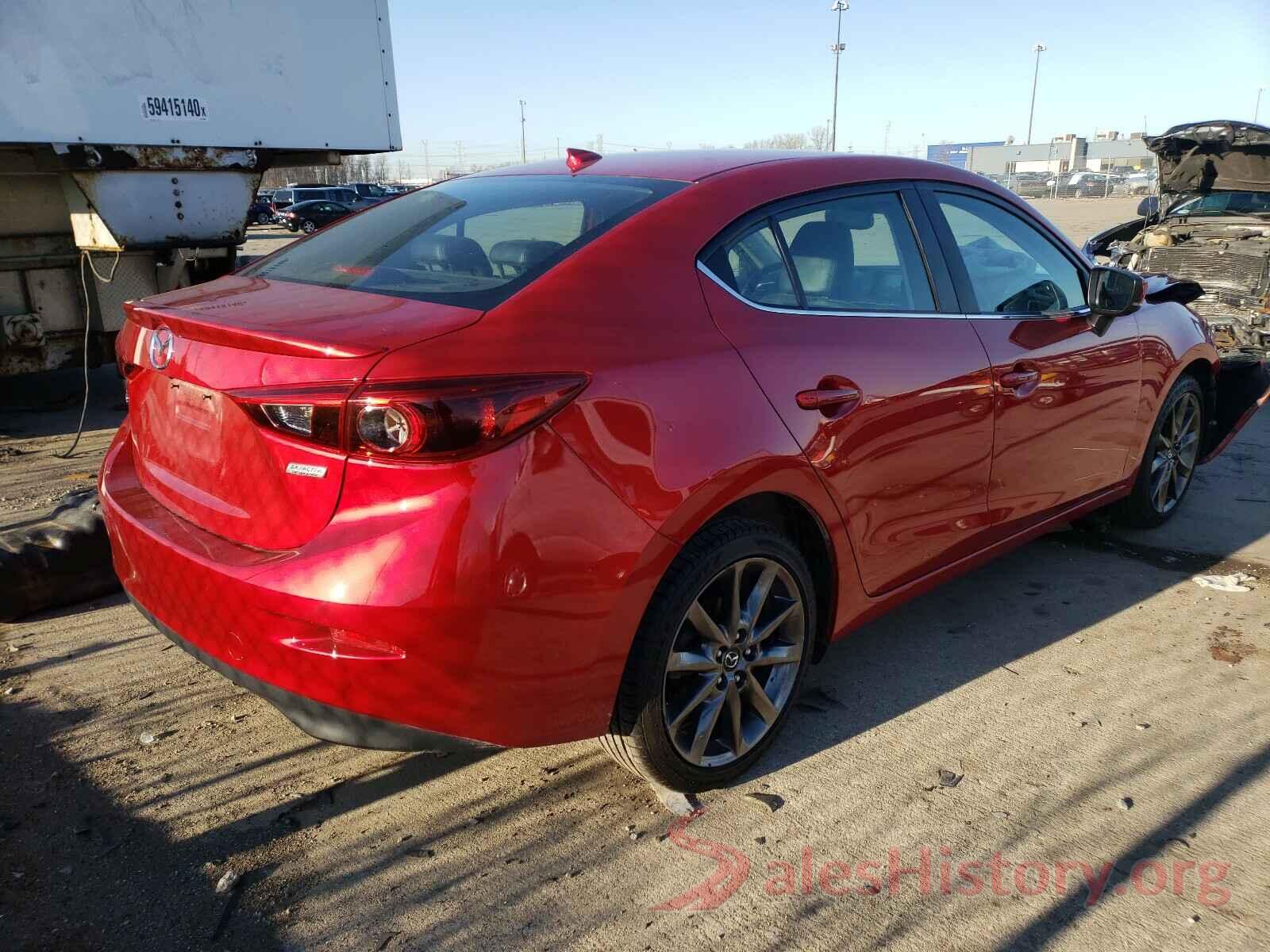 3MZBN1W36JM271318 2018 MAZDA 3