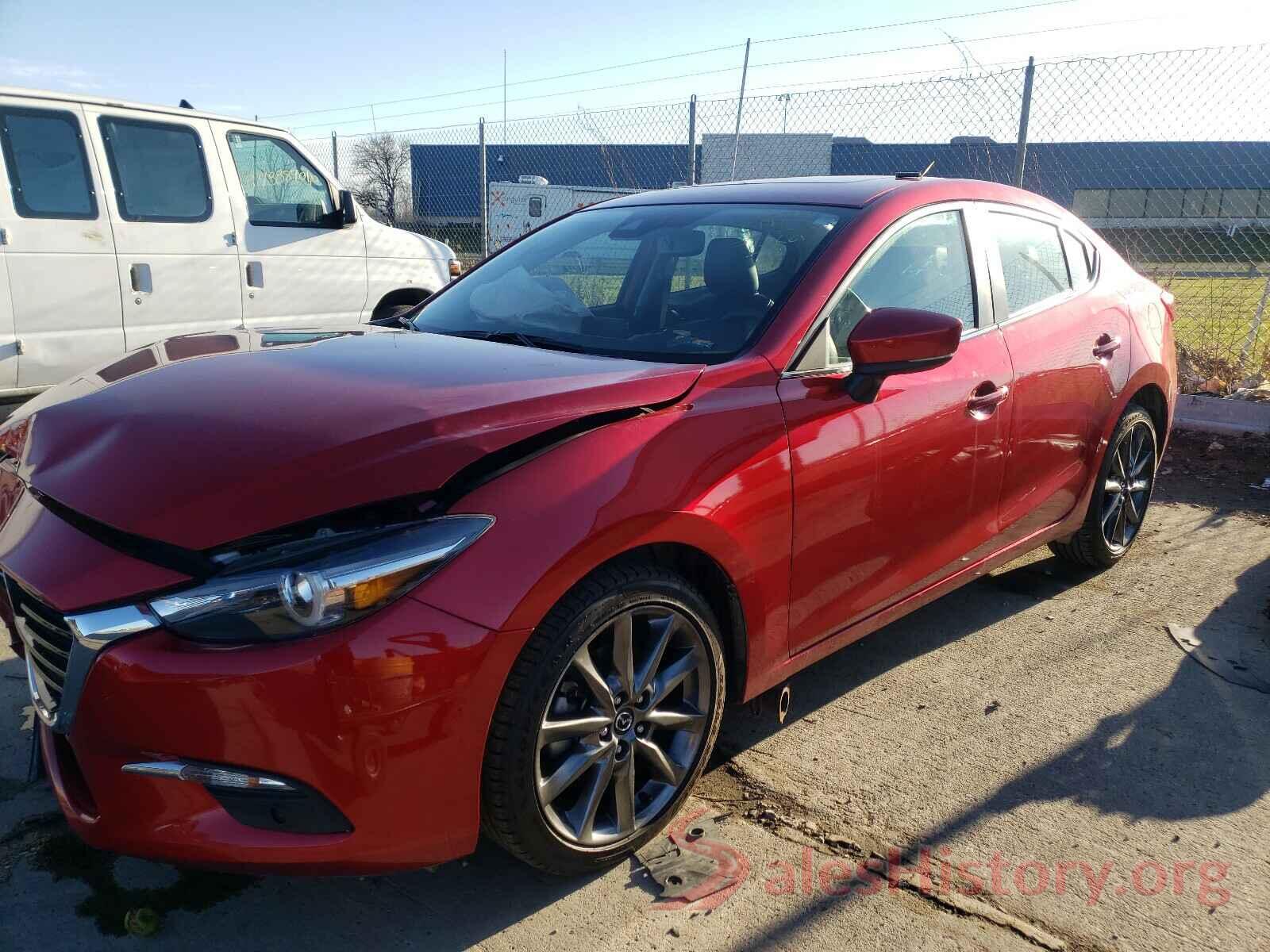 3MZBN1W36JM271318 2018 MAZDA 3