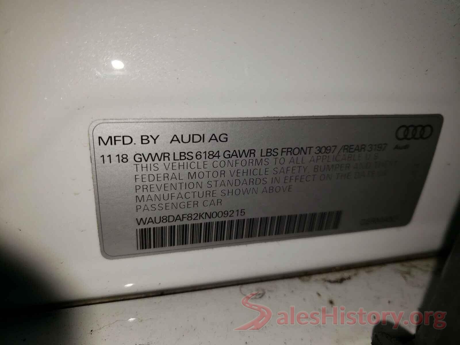 WAU8DAF82KN009215 2019 AUDI A8