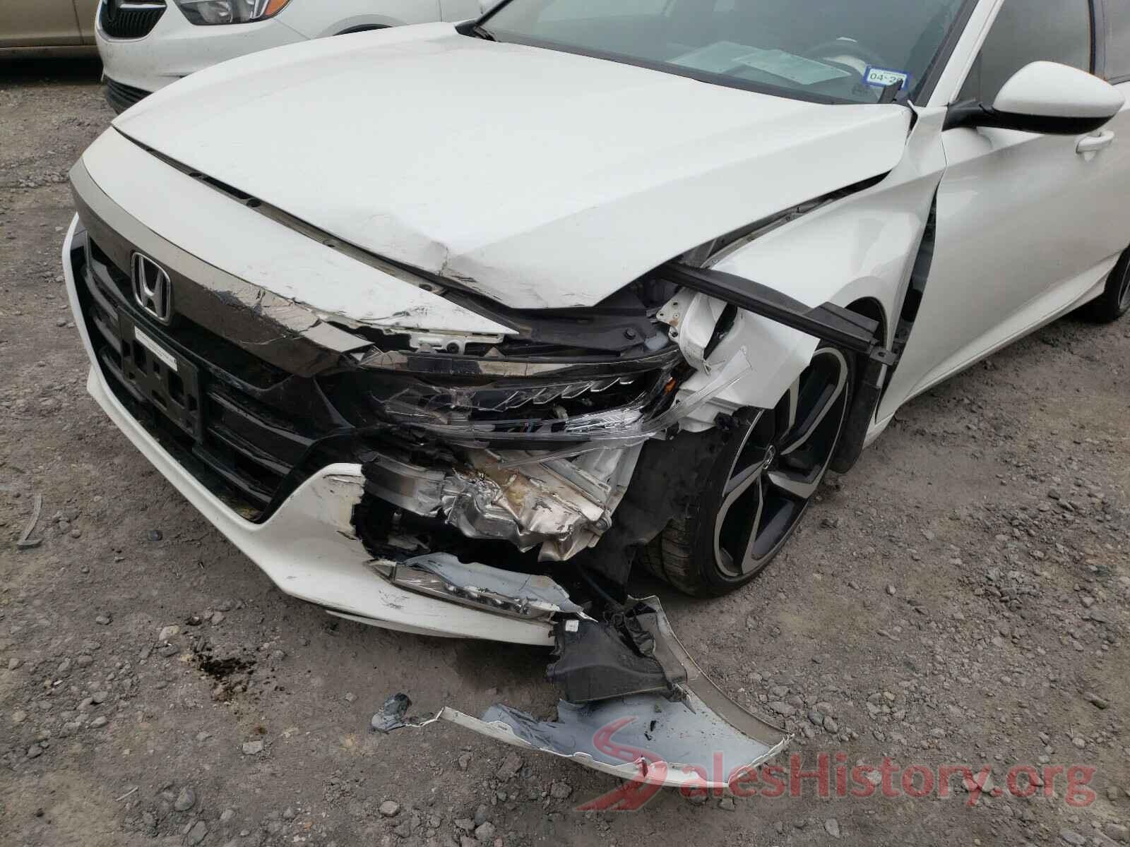 1HGCV1F32JA139209 2018 HONDA ACCORD