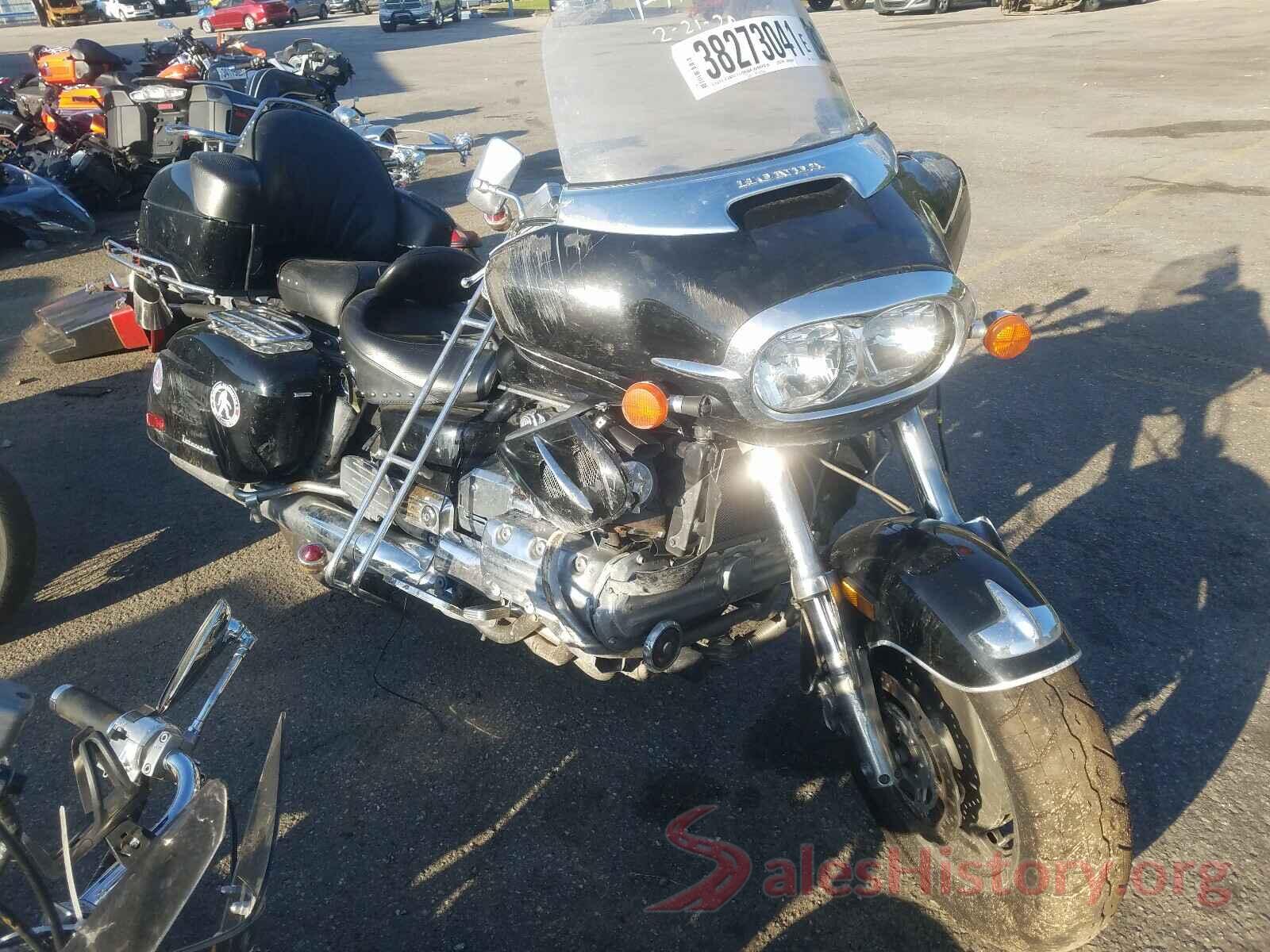 1HFSC41051A200122 2001 HONDA GL CYCLE