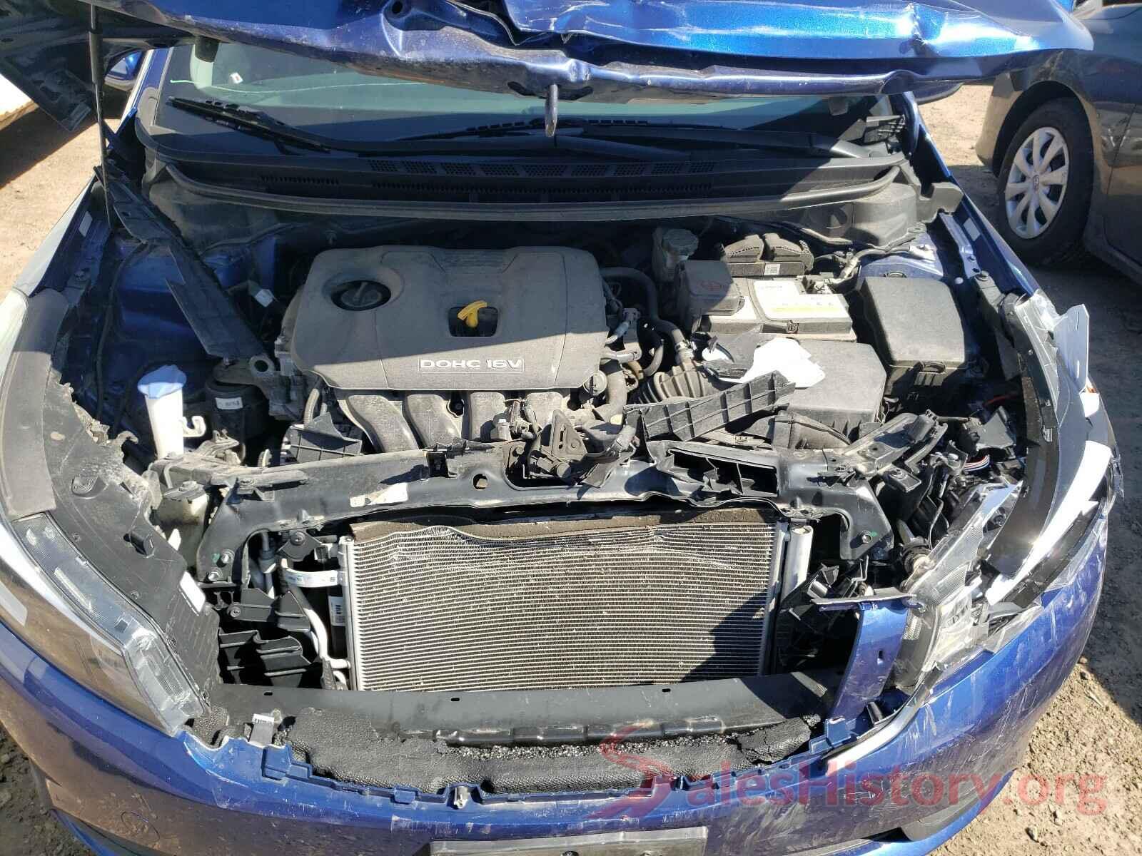 3KPFK4A77JE165401 2018 KIA FORTE