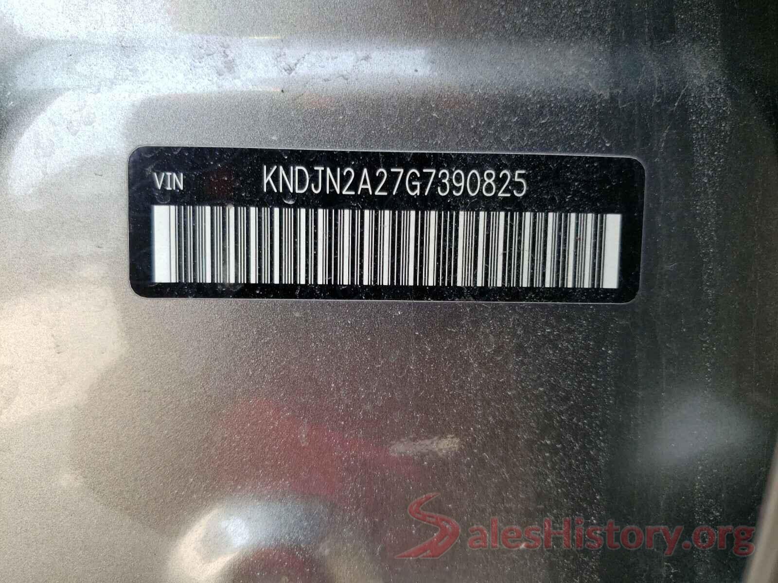 KNDJN2A27G7390825 2016 KIA SOUL