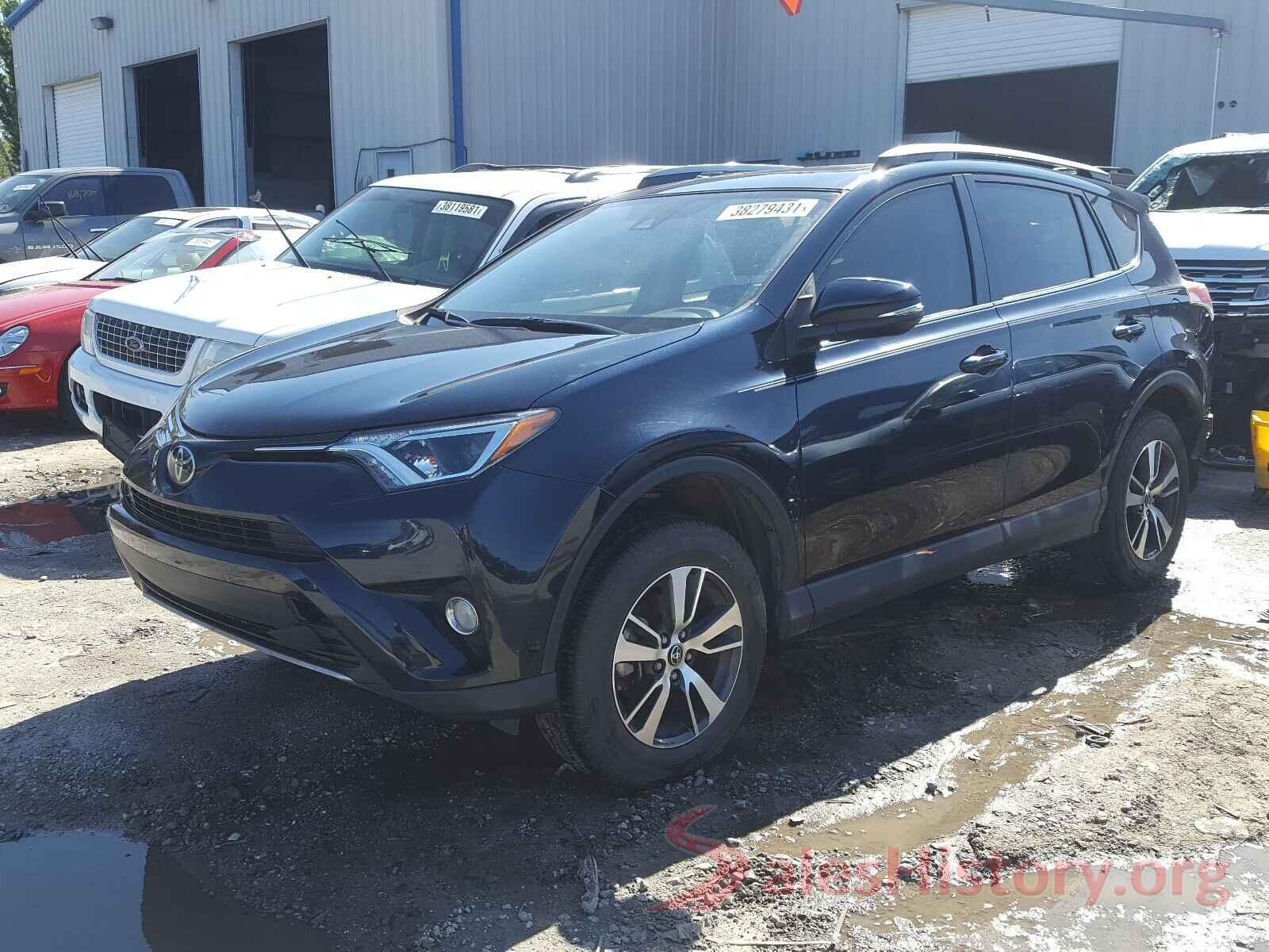 JTMWFREV4JJ210341 2018 TOYOTA RAV4