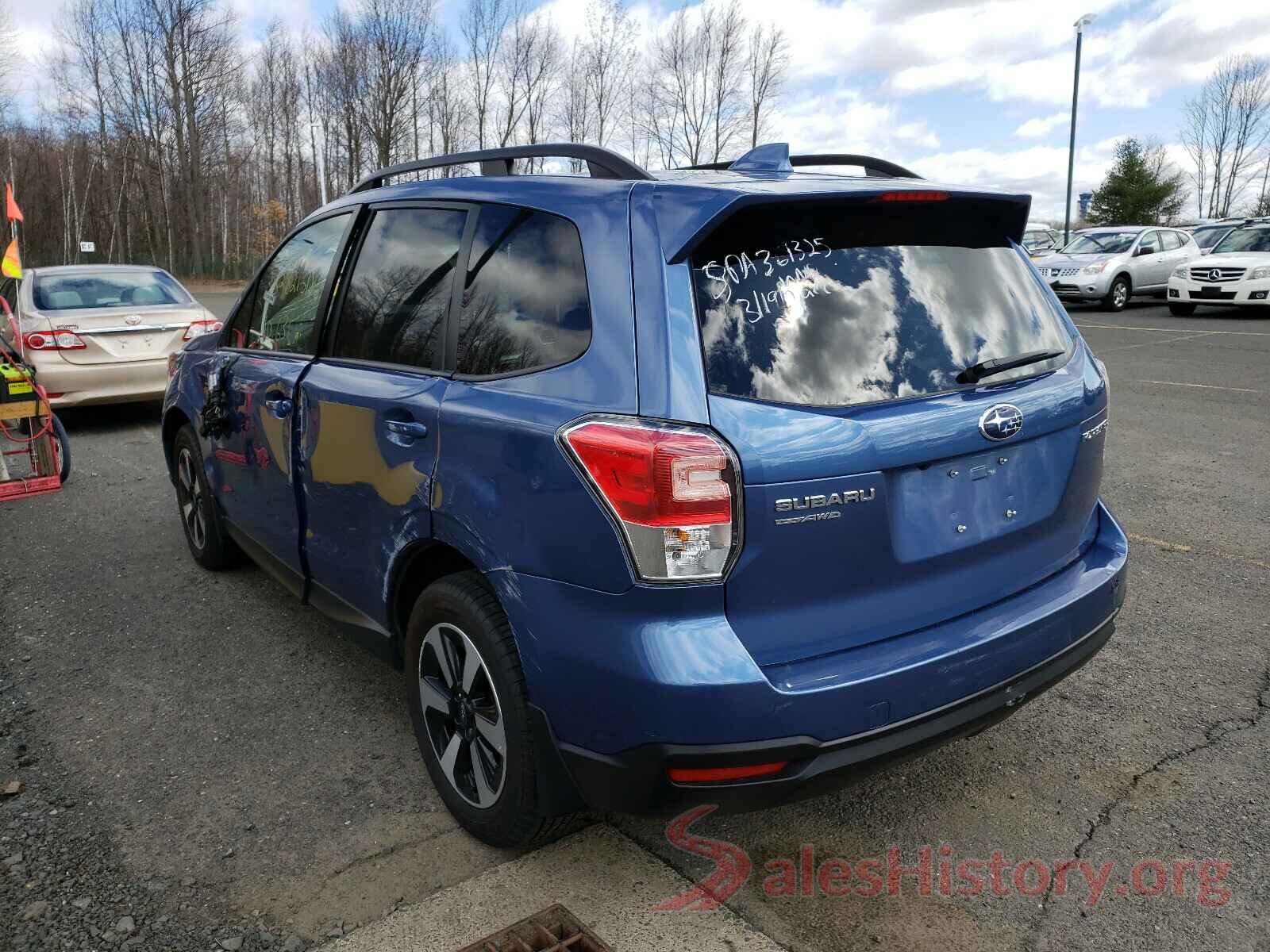 JF2SJAEC0JH527717 2018 SUBARU FORESTER