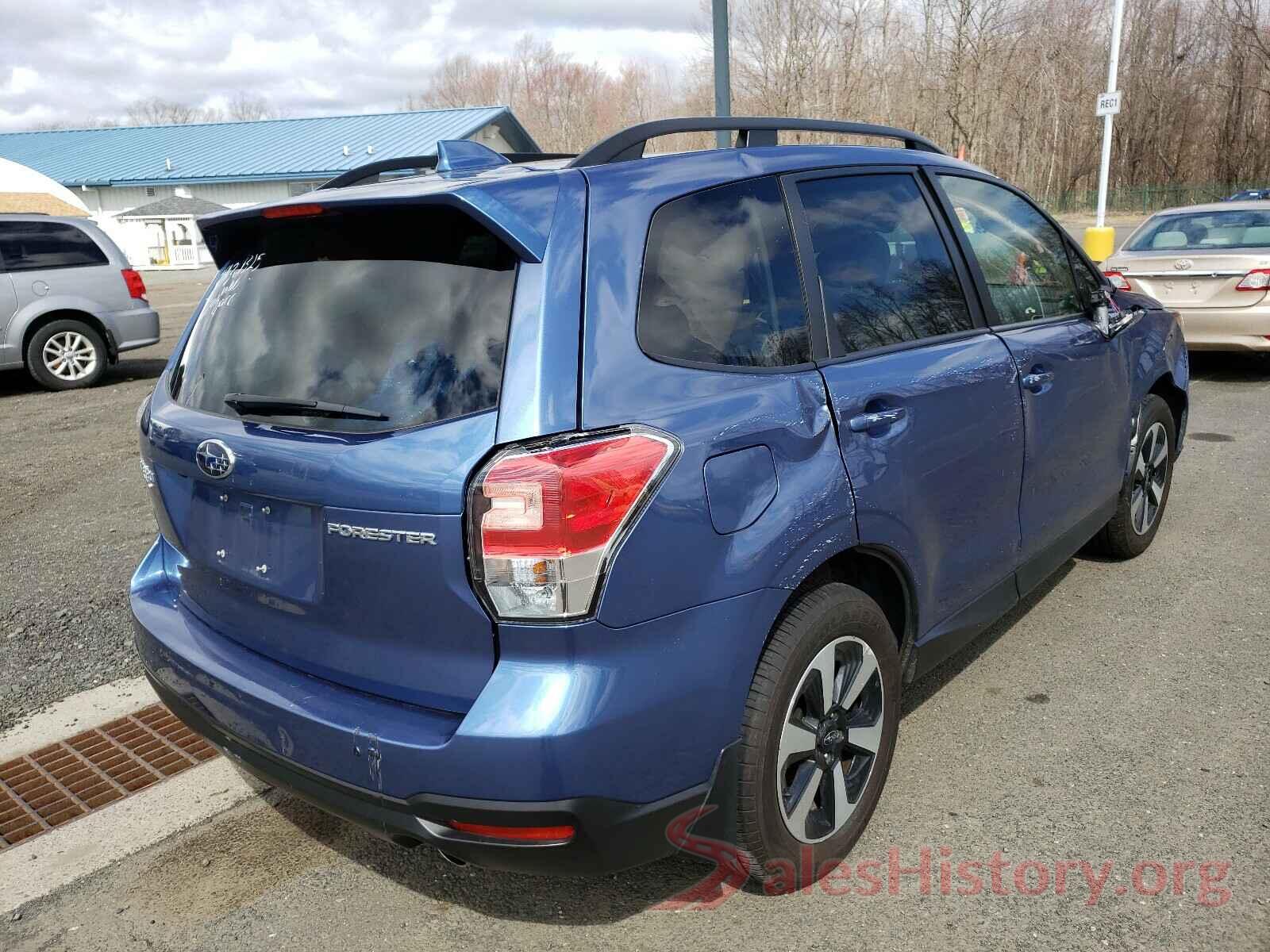 JF2SJAEC0JH527717 2018 SUBARU FORESTER