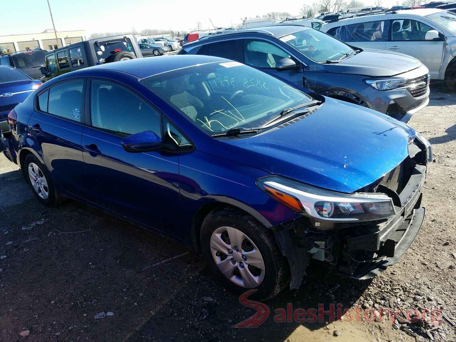 3KPFK4A71HE152573 2017 KIA FORTE