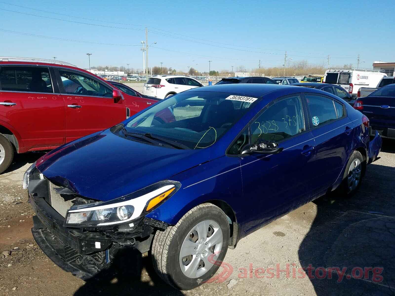 3KPFK4A71HE152573 2017 KIA FORTE