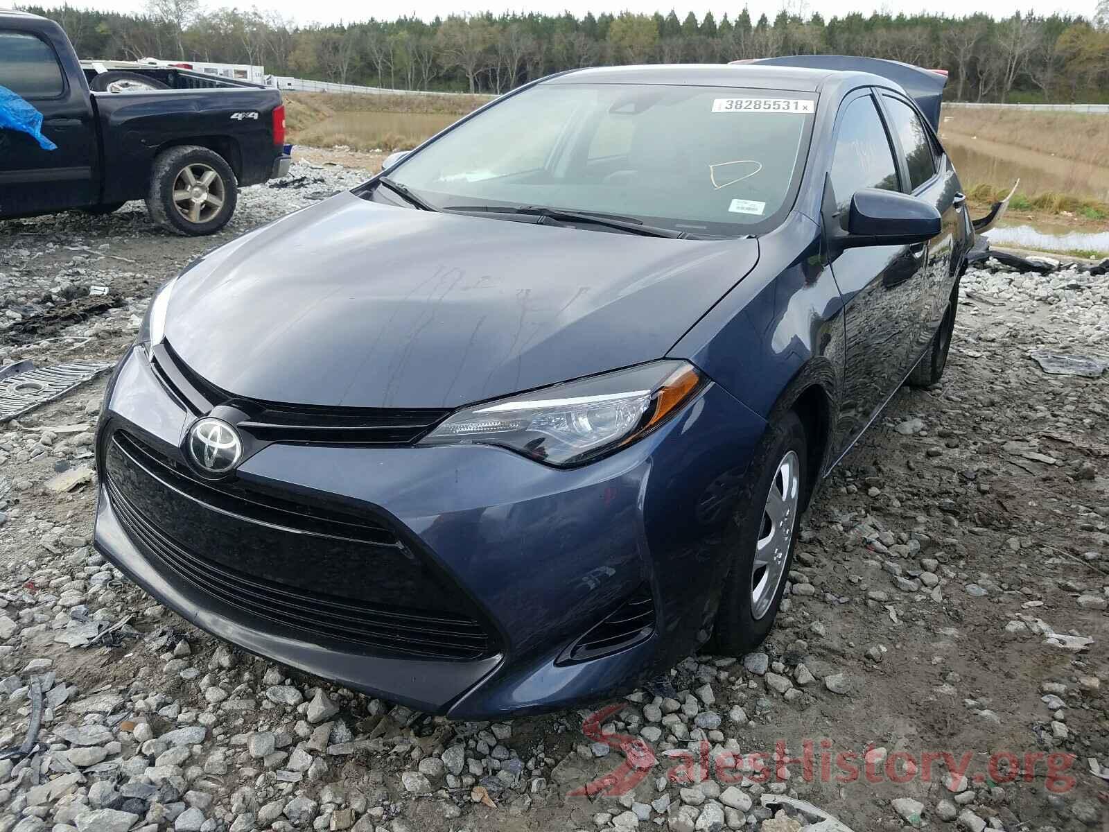 5YFBURHE1JP795164 2018 TOYOTA COROLLA