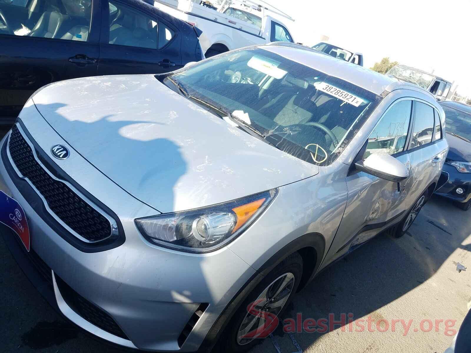 KNDCB3LC7K5345885 2019 KIA NIRO