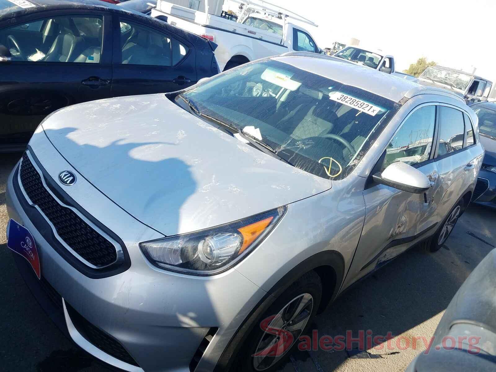 KNDCB3LC7K5345885 2019 KIA NIRO