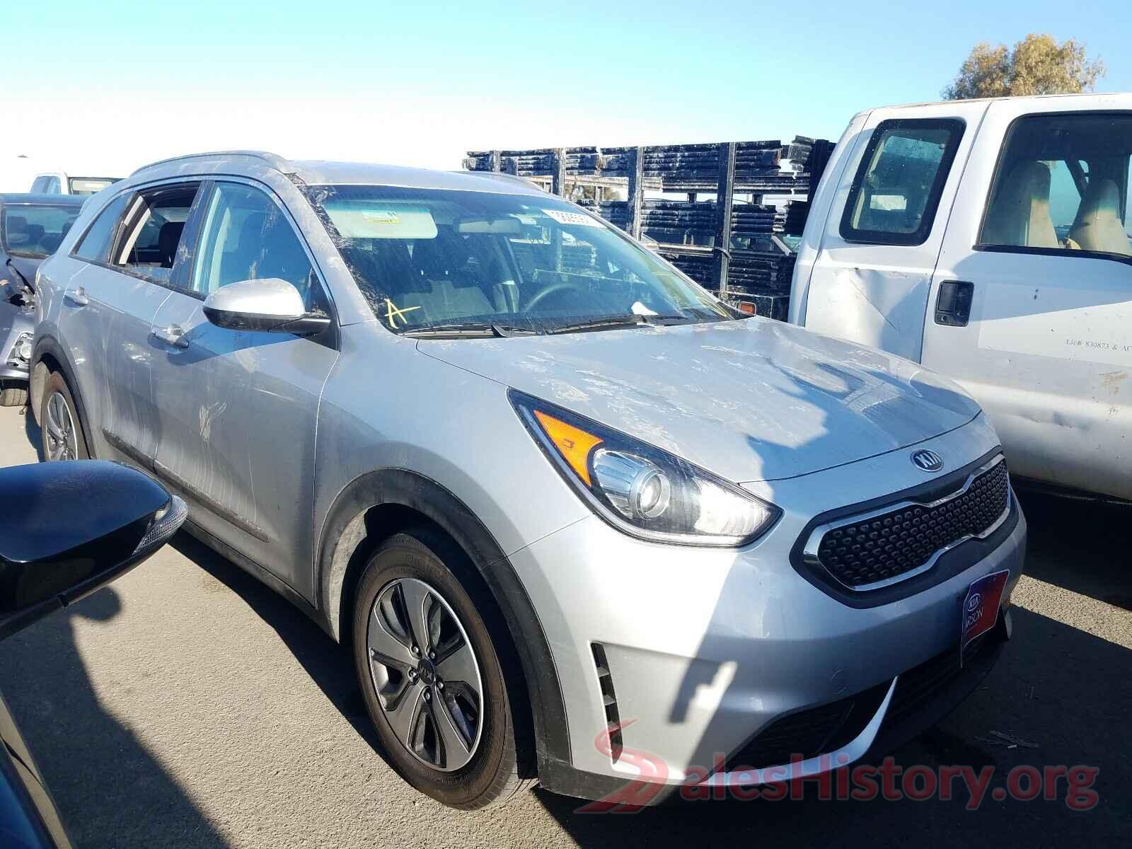 KNDCB3LC7K5345885 2019 KIA NIRO