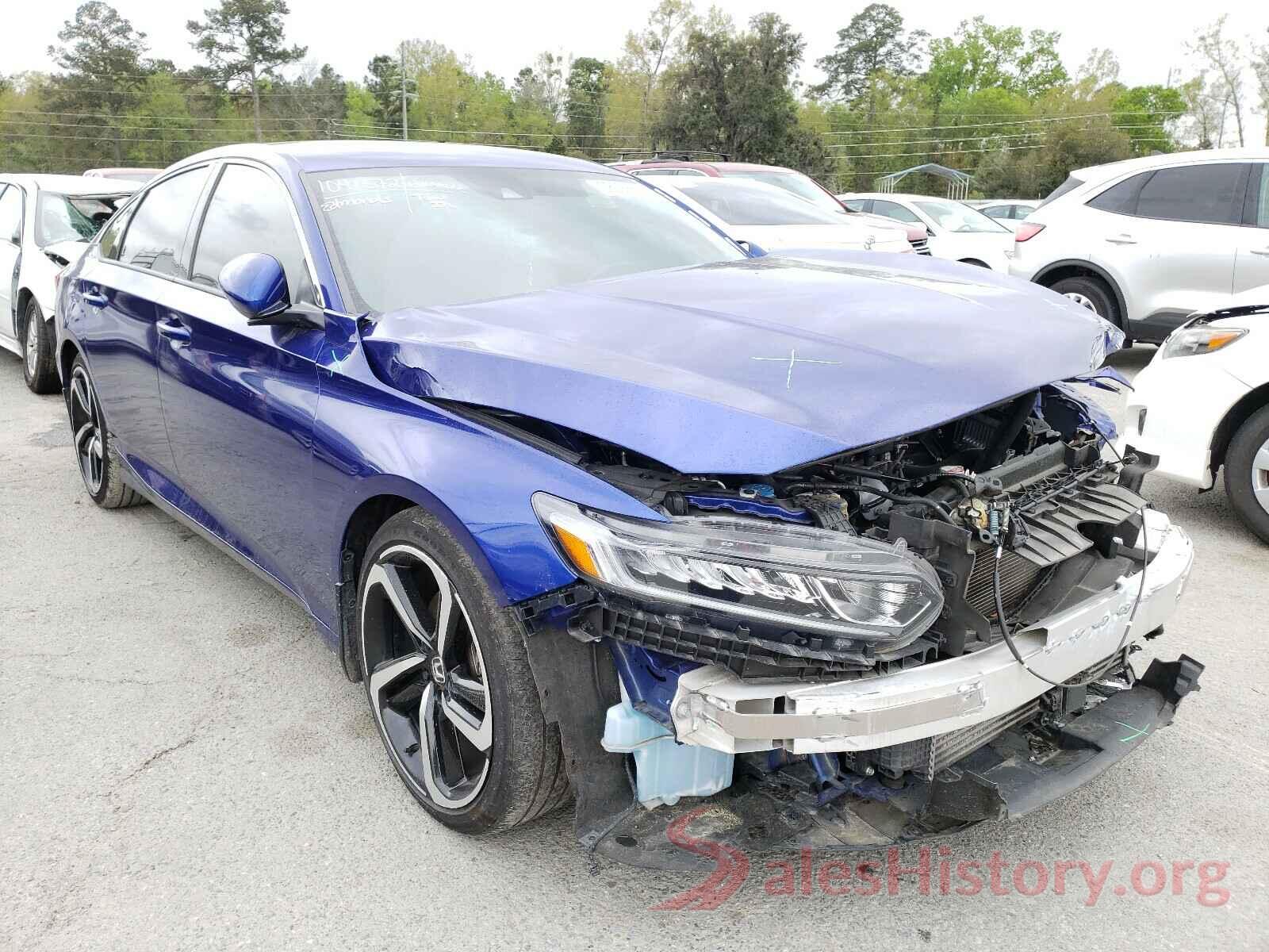 1HGCV1F30JA104152 2018 HONDA ACCORD