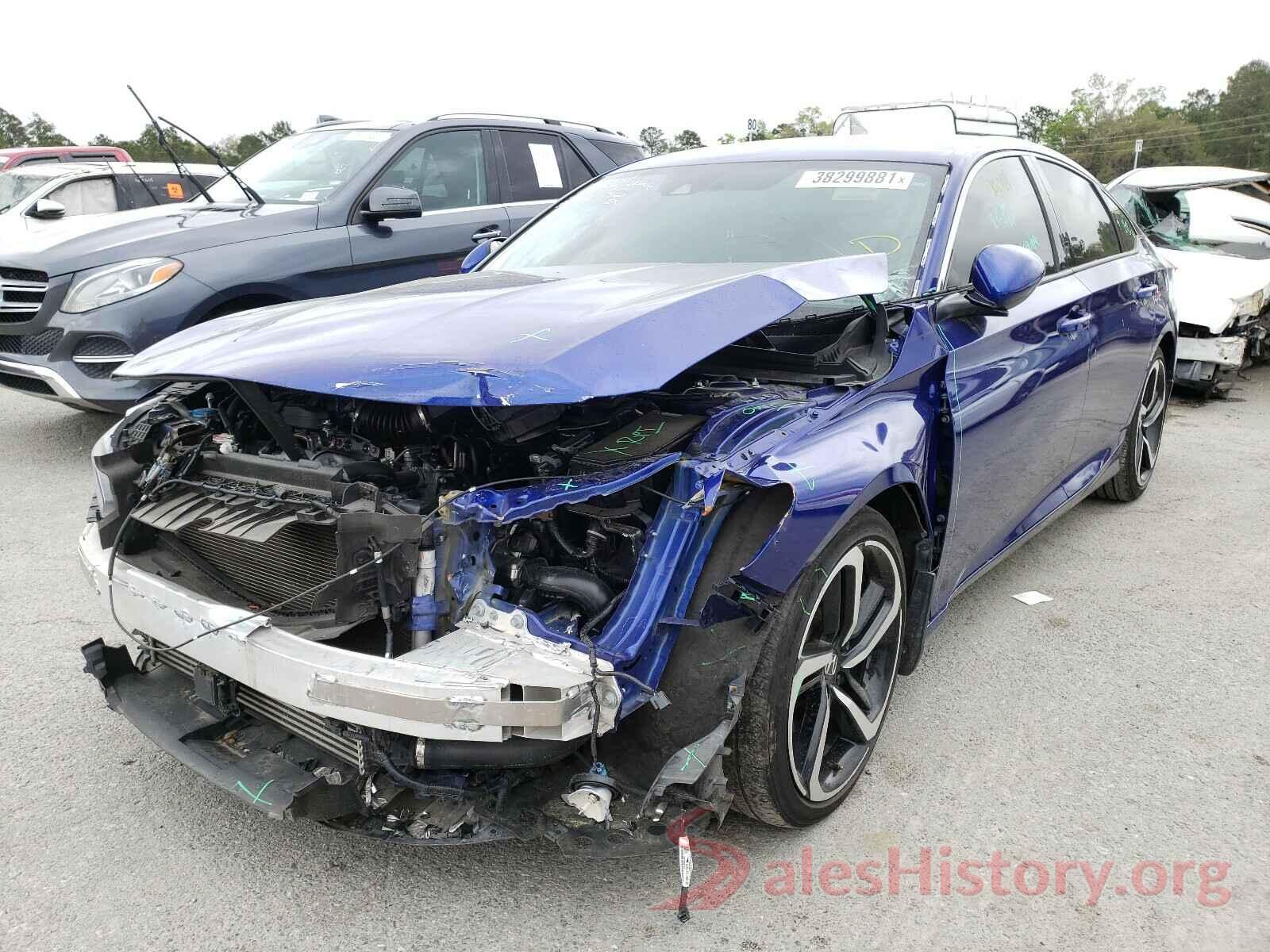 1HGCV1F30JA104152 2018 HONDA ACCORD