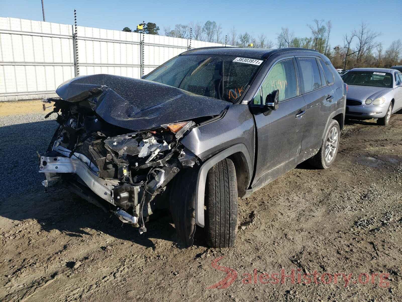 JTMC1RFV8KD020090 2019 TOYOTA RAV4