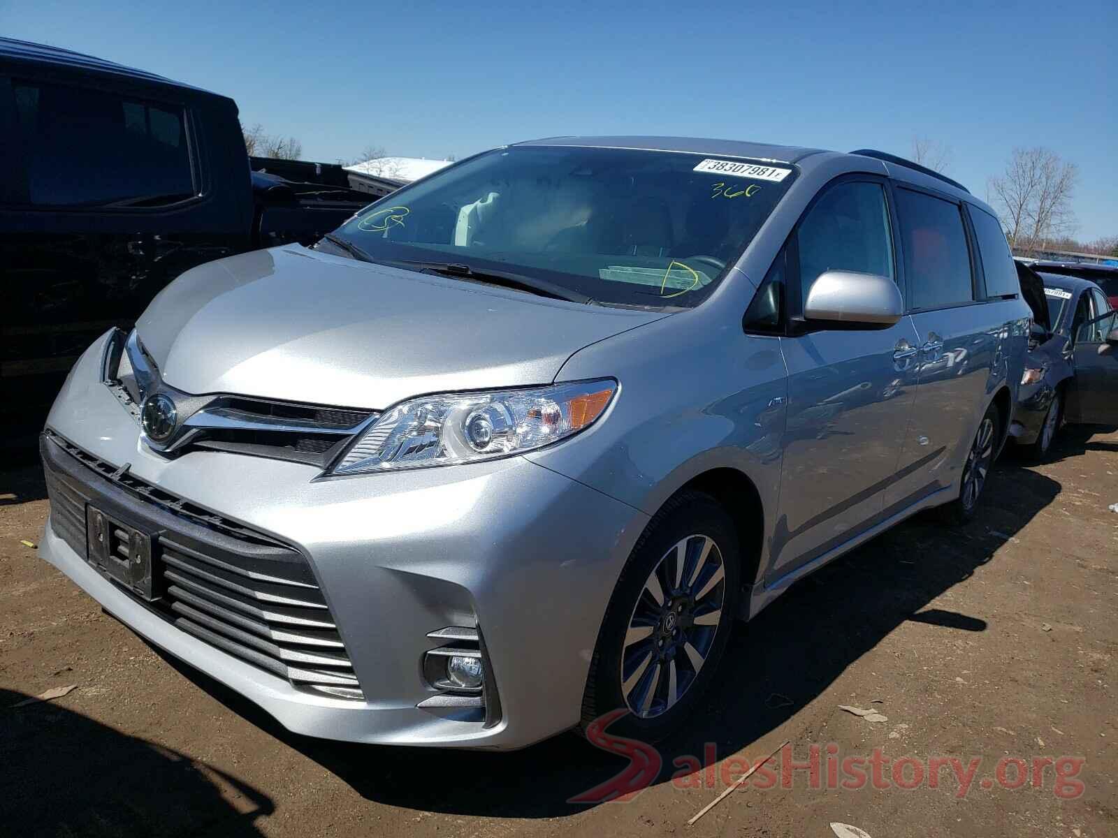 5TDDZ3DC0KS219702 2019 TOYOTA SIENNA