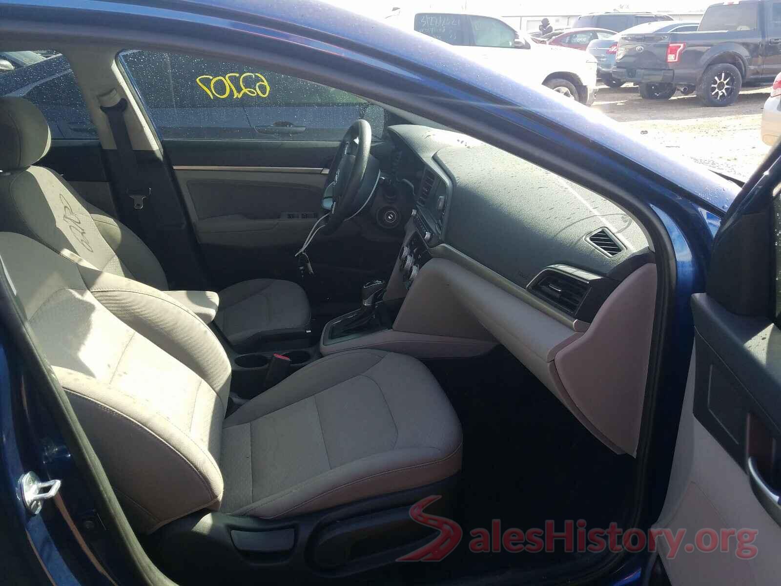 5NPD84LFXKH404611 2019 HYUNDAI ELANTRA