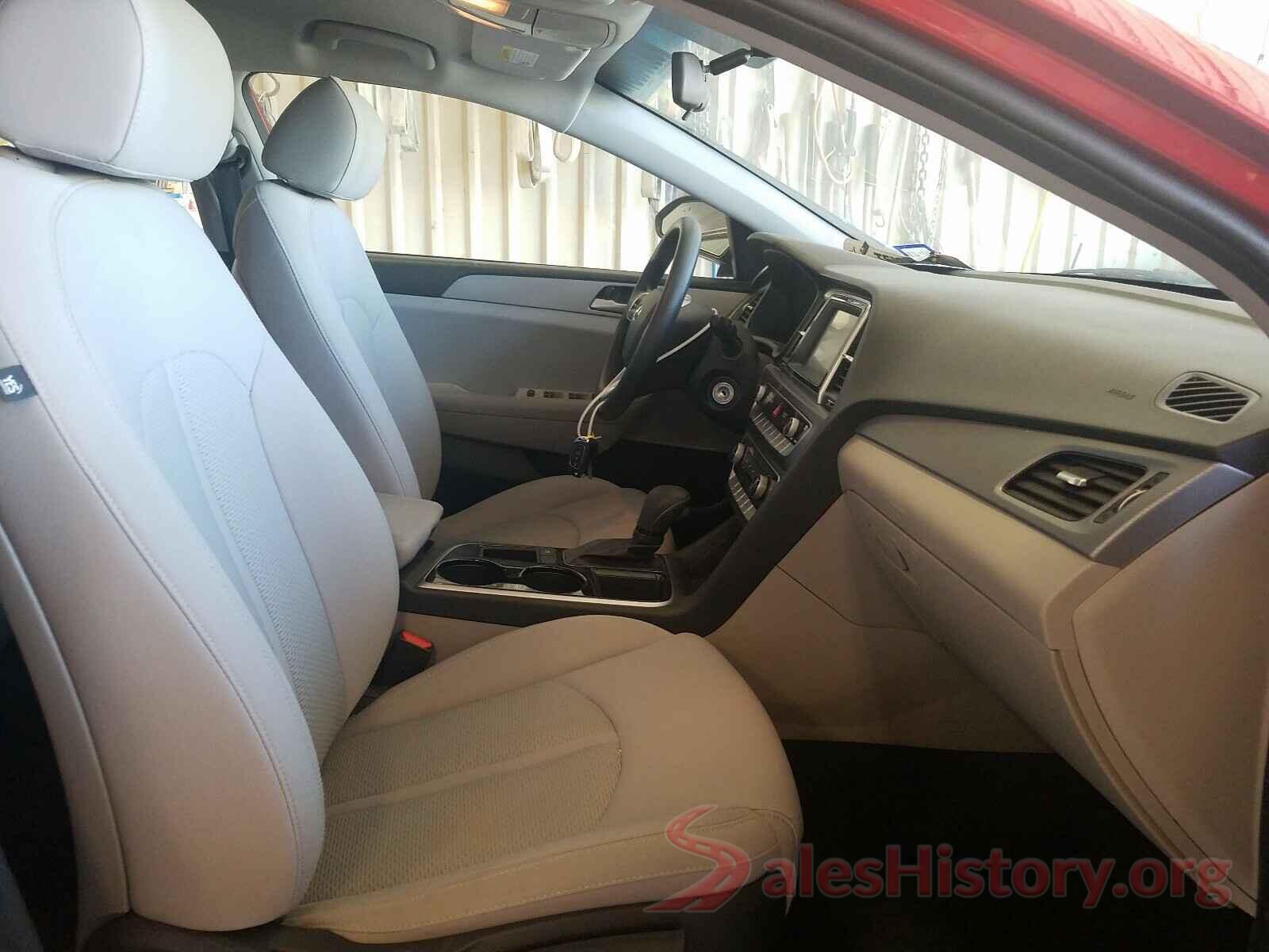 5NPE24AF5KH784711 2019 HYUNDAI SONATA