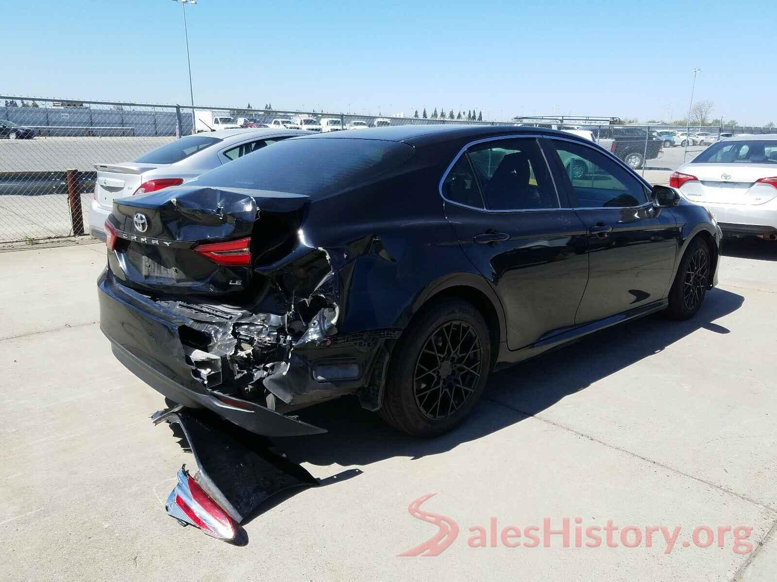 4T1B11HK4JU133545 2018 TOYOTA CAMRY